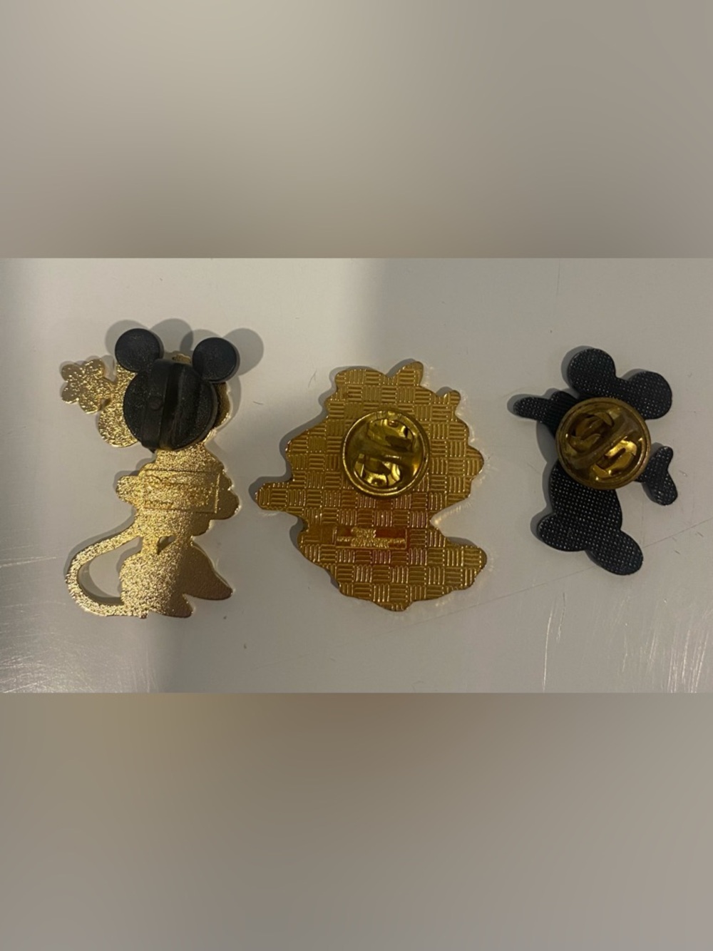 Vintage Disney Enamel Pin Lot Mickey Mouse Minnie Fantasia Sorcerer Pins - Picture 5 of 5